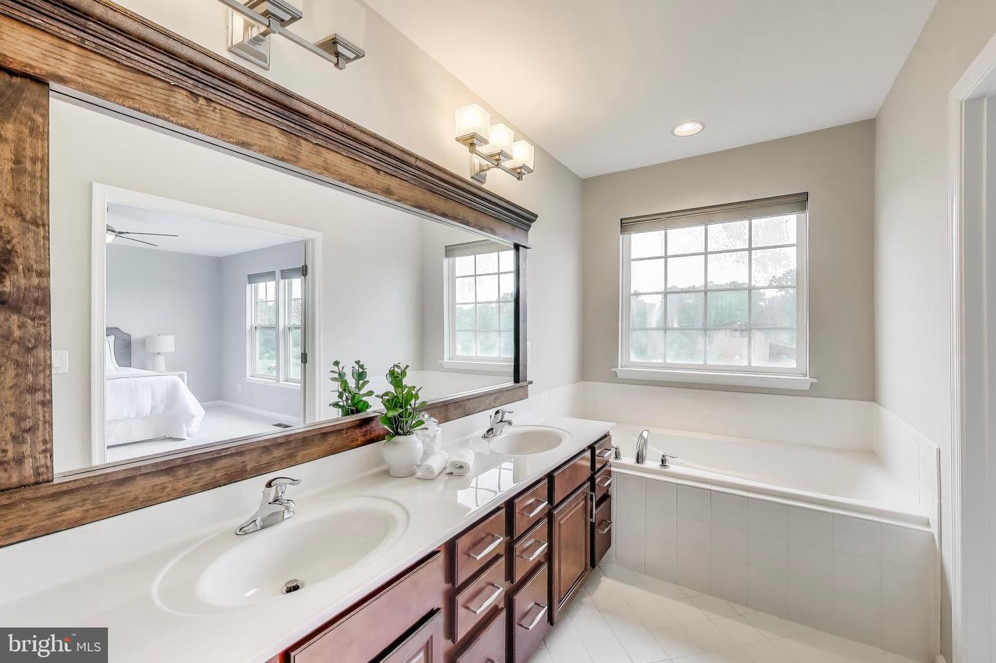 43478 HOPESTONE TER, CHANTILLY, Virginia 20152, 3 Bedrooms Bedrooms, ,2 BathroomsBathrooms,Residential,For sale,43478 HOPESTONE TER,VALO2098116 MLS # VALO2098116