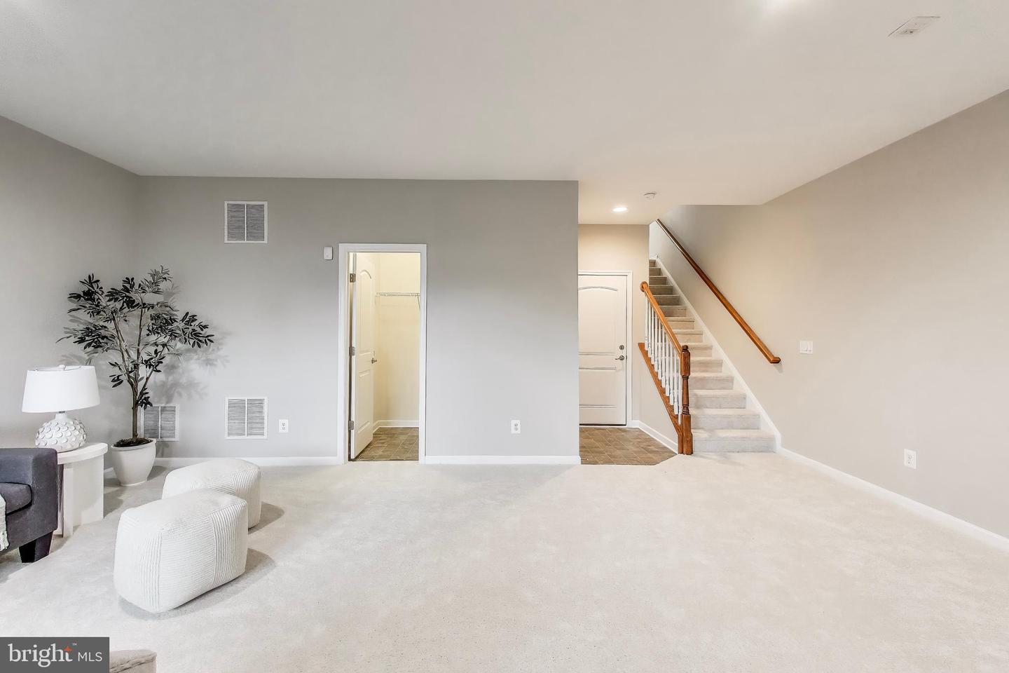 43478 HOPESTONE TER, CHANTILLY, Virginia 20152, 3 Bedrooms Bedrooms, ,2 BathroomsBathrooms,Residential,For sale,43478 HOPESTONE TER,VALO2098116 MLS # VALO2098116