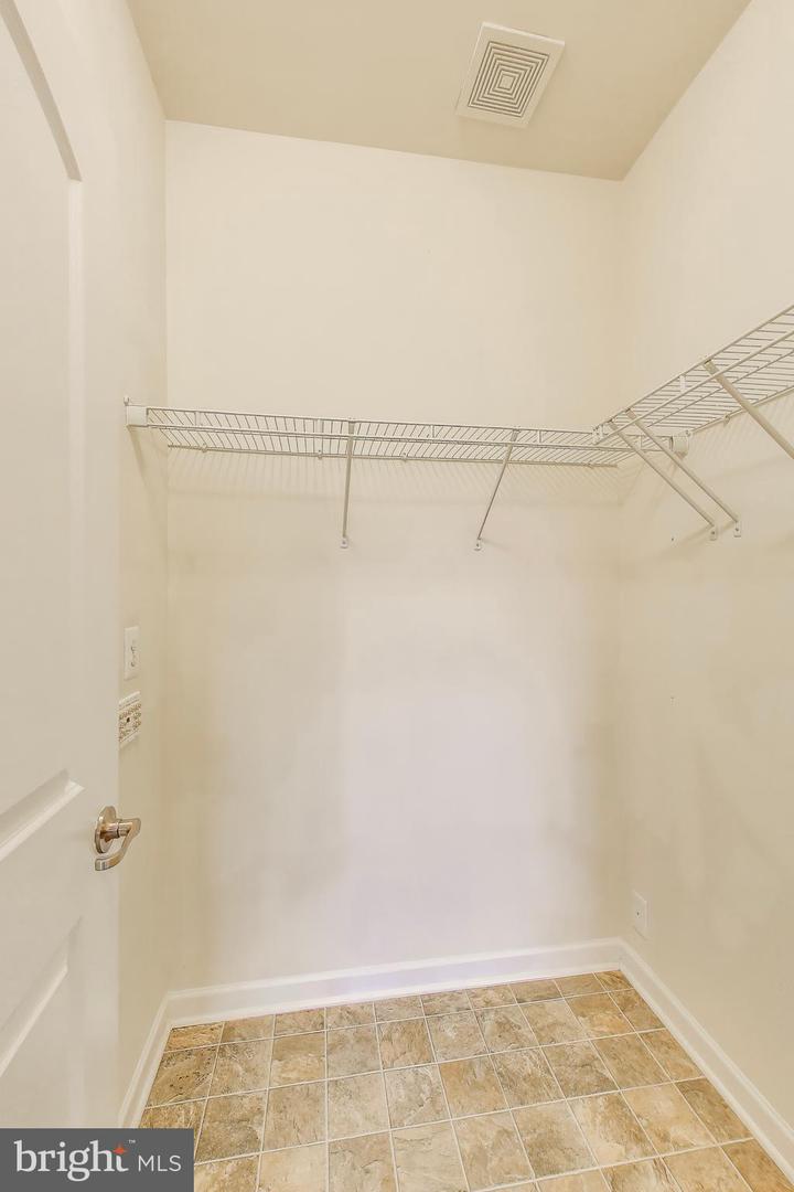 43478 HOPESTONE TER, CHANTILLY, Virginia 20152, 3 Bedrooms Bedrooms, ,2 BathroomsBathrooms,Residential,For sale,43478 HOPESTONE TER,VALO2098116 MLS # VALO2098116
