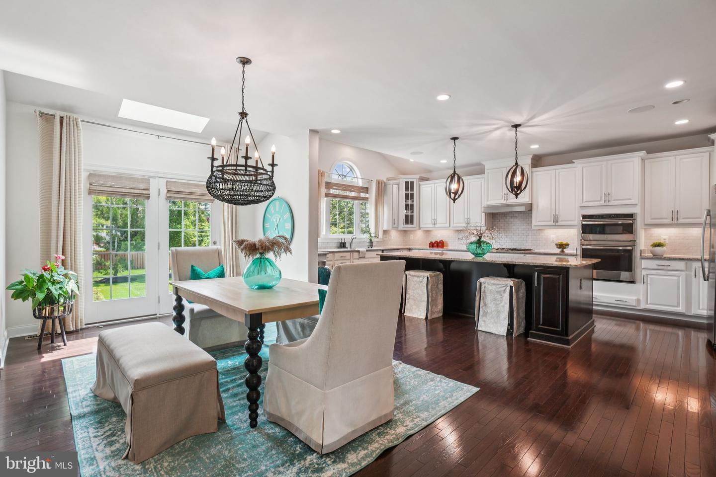 5845 WATERLOO BRIDGE CIR, HAYMARKET, Virginia 20169, 4 Bedrooms Bedrooms, ,5 BathroomsBathrooms,Residential,For sale,5845 WATERLOO BRIDGE CIR,VAPW2095756 MLS # VAPW2095756