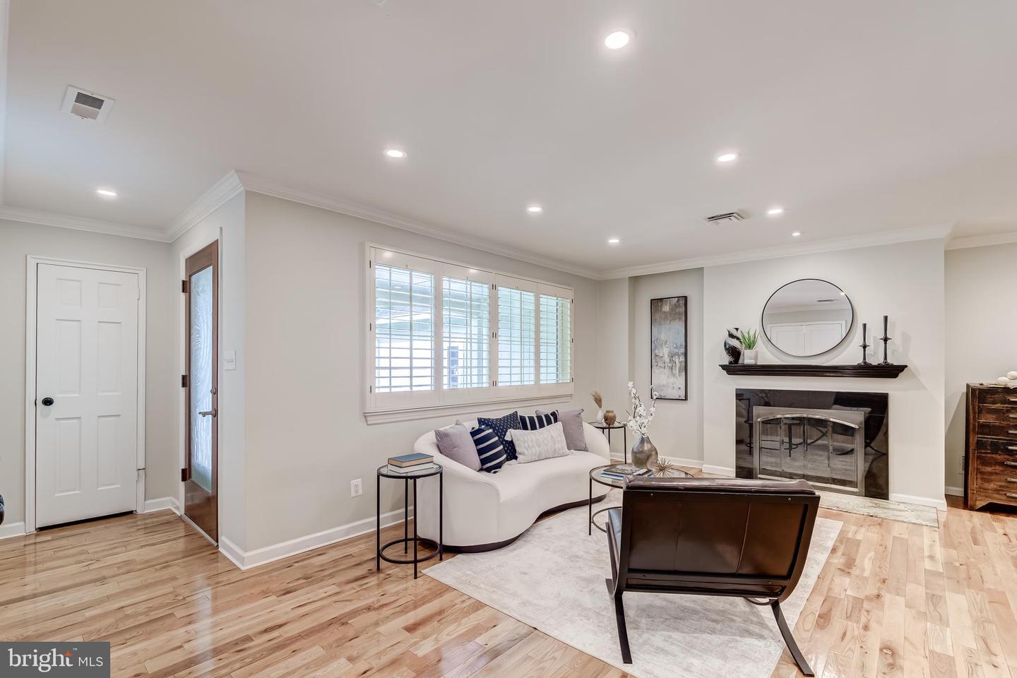 2206 FORDHAM DR, ALEXANDRIA, Virginia 22307, 4 Bedrooms Bedrooms, ,3 BathroomsBathrooms,Residential,For sale,2206 FORDHAM DR,VAFX2243820 MLS # VAFX2243820