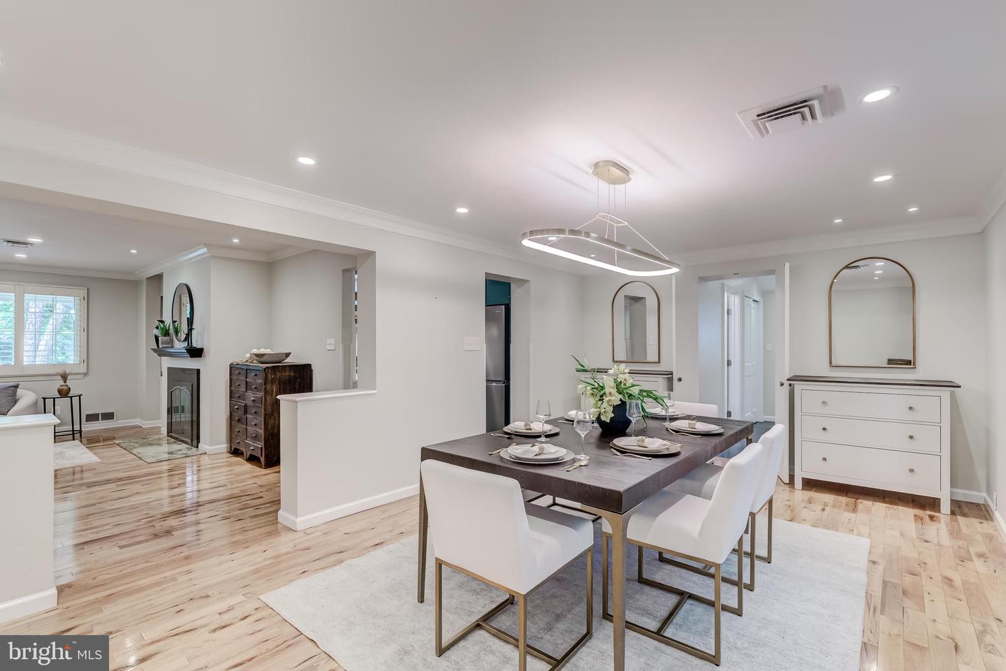 2206 FORDHAM DR, ALEXANDRIA, Virginia 22307, 4 Bedrooms Bedrooms, ,3 BathroomsBathrooms,Residential,For sale,2206 FORDHAM DR,VAFX2243820 MLS # VAFX2243820