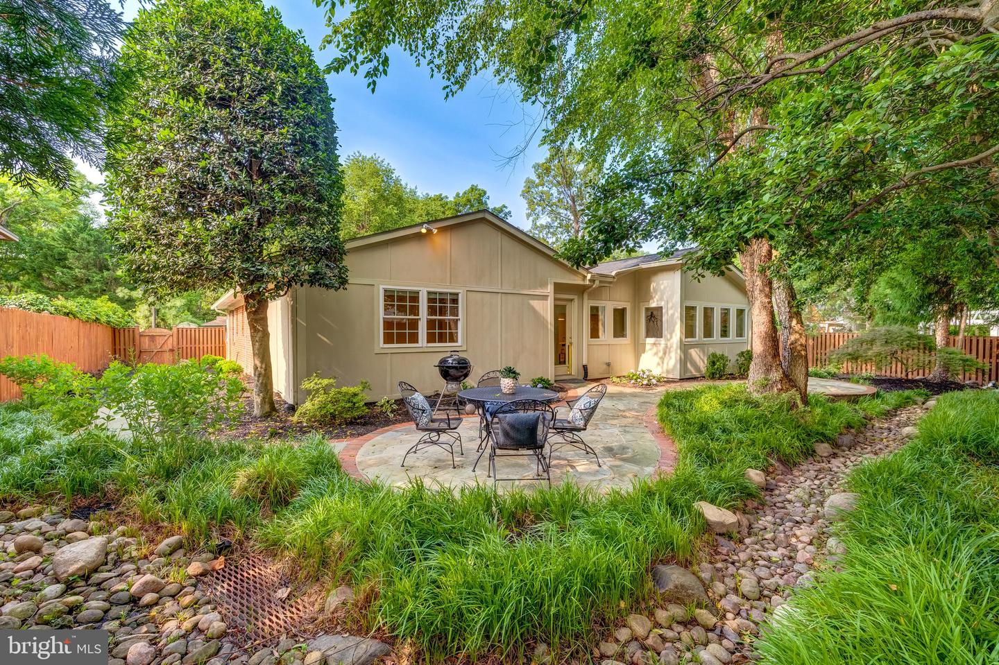 2206 FORDHAM DR, ALEXANDRIA, Virginia 22307, 4 Bedrooms Bedrooms, ,3 BathroomsBathrooms,Residential,For sale,2206 FORDHAM DR,VAFX2243820 MLS # VAFX2243820
