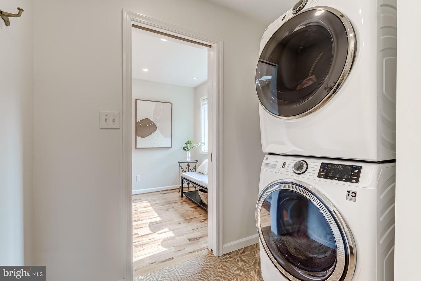 2206 FORDHAM DR, ALEXANDRIA, Virginia 22307, 4 Bedrooms Bedrooms, ,3 BathroomsBathrooms,Residential,For sale,2206 FORDHAM DR,VAFX2243820 MLS # VAFX2243820