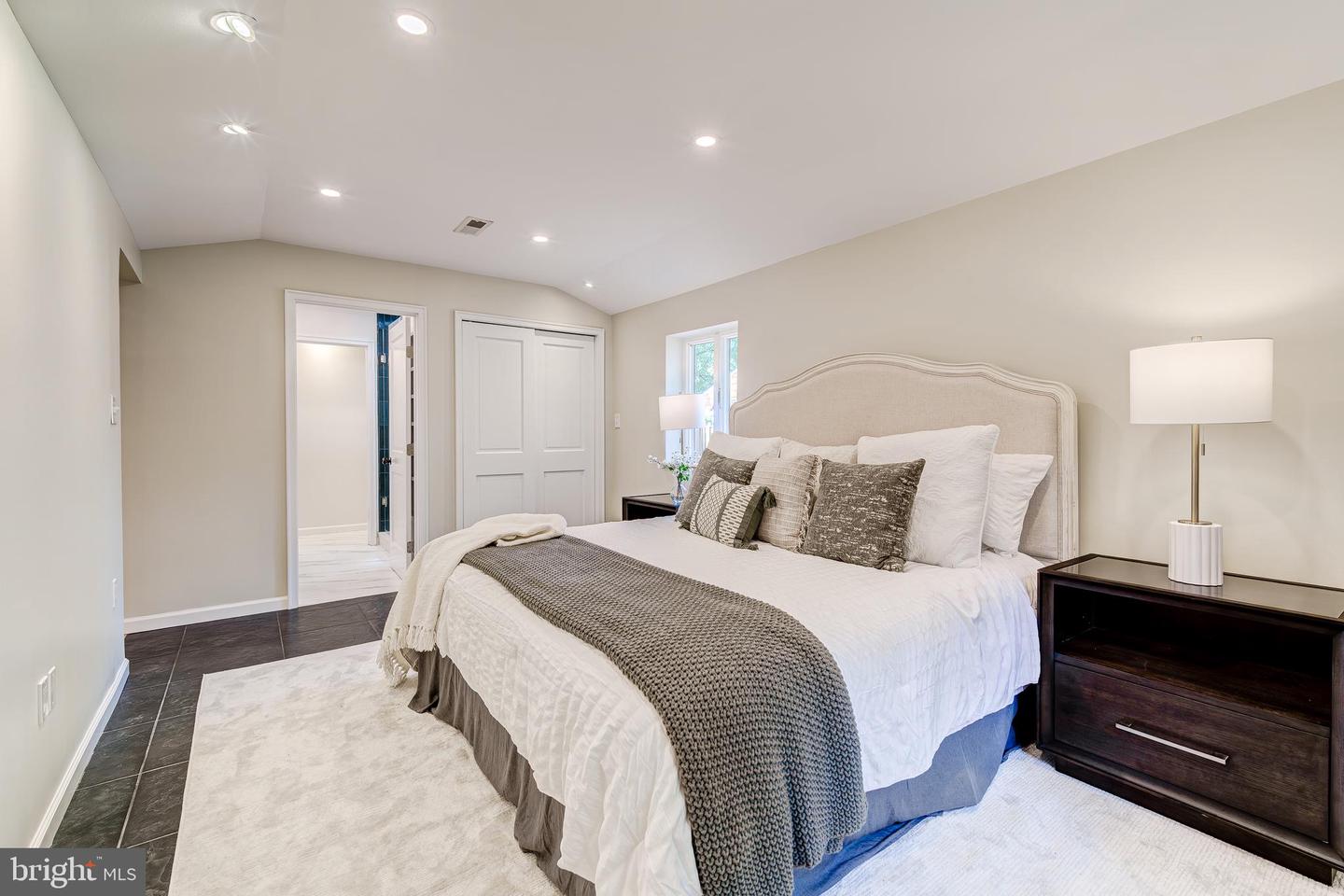 2206 FORDHAM DR, ALEXANDRIA, Virginia 22307, 4 Bedrooms Bedrooms, ,3 BathroomsBathrooms,Residential,For sale,2206 FORDHAM DR,VAFX2243820 MLS # VAFX2243820