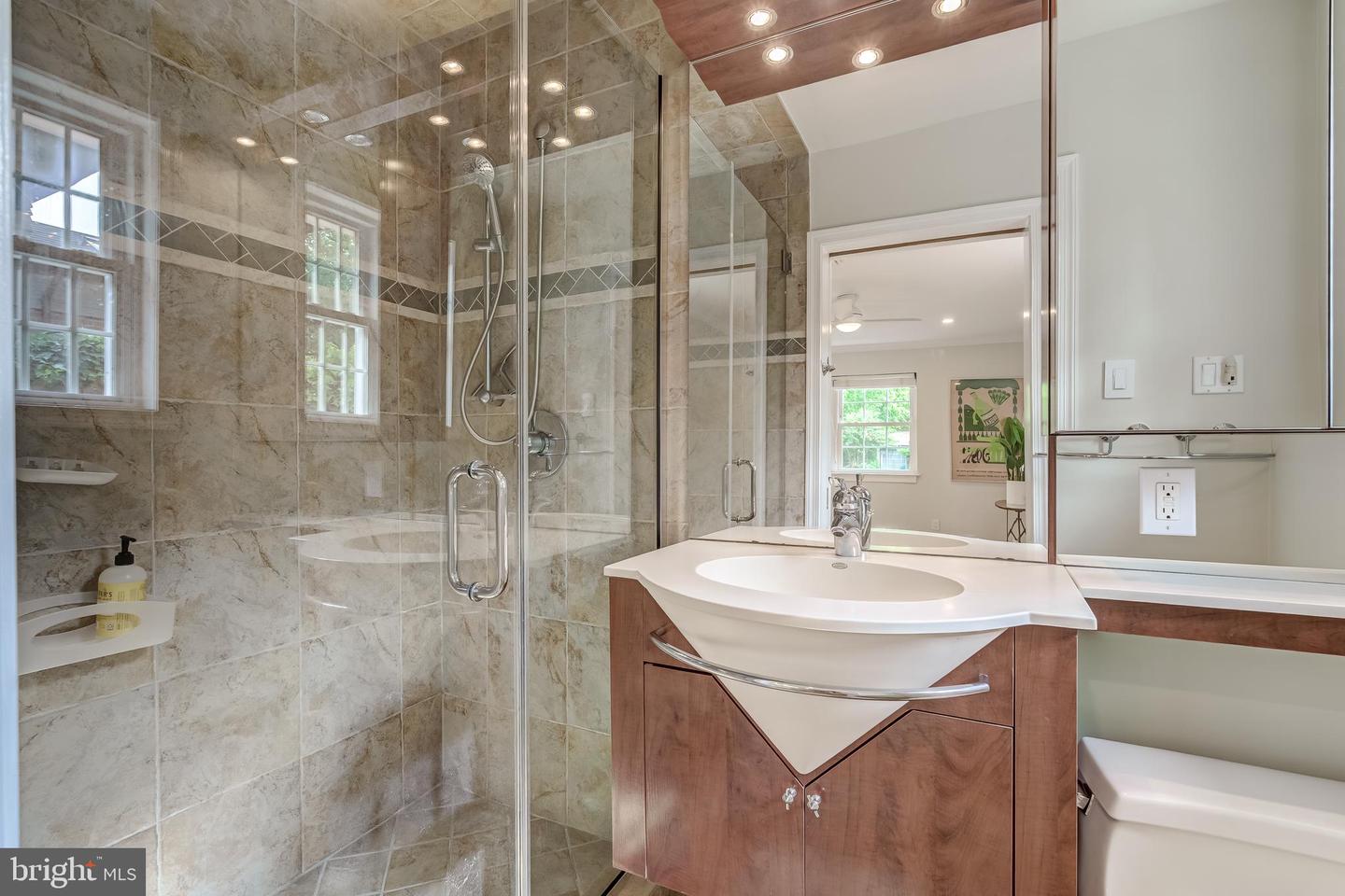2206 FORDHAM DR, ALEXANDRIA, Virginia 22307, 4 Bedrooms Bedrooms, ,3 BathroomsBathrooms,Residential,For sale,2206 FORDHAM DR,VAFX2243820 MLS # VAFX2243820