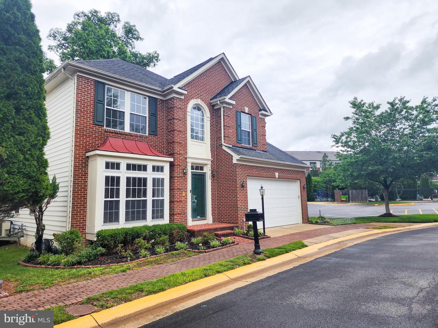9120 STONEGARDEN DR, LORTON, Virginia 22079, 4 Bedrooms Bedrooms, ,3 BathroomsBathrooms,Residential,For sale,9120 STONEGARDEN DR,VAFX2243830 MLS # VAFX2243830