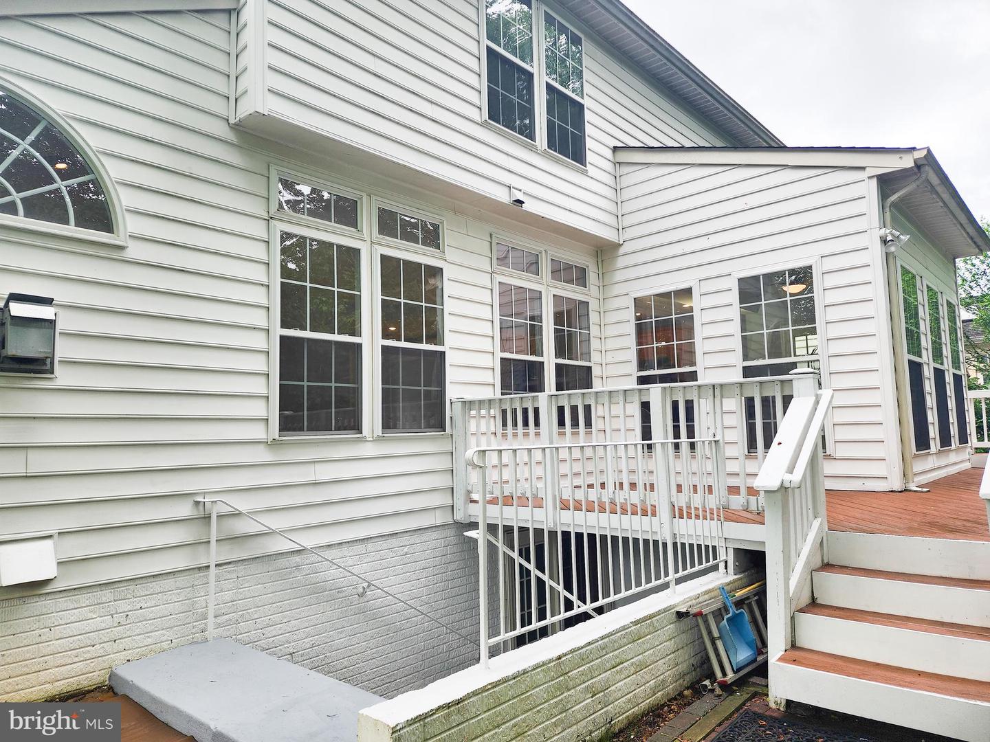 9120 STONEGARDEN DR, LORTON, Virginia 22079, 4 Bedrooms Bedrooms, ,3 BathroomsBathrooms,Residential,For sale,9120 STONEGARDEN DR,VAFX2243830 MLS # VAFX2243830