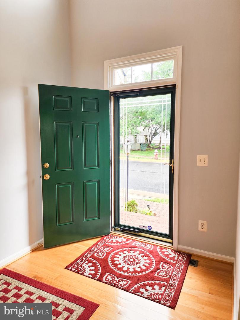9120 STONEGARDEN DR, LORTON, Virginia 22079, 4 Bedrooms Bedrooms, ,3 BathroomsBathrooms,Residential,For sale,9120 STONEGARDEN DR,VAFX2243830 MLS # VAFX2243830