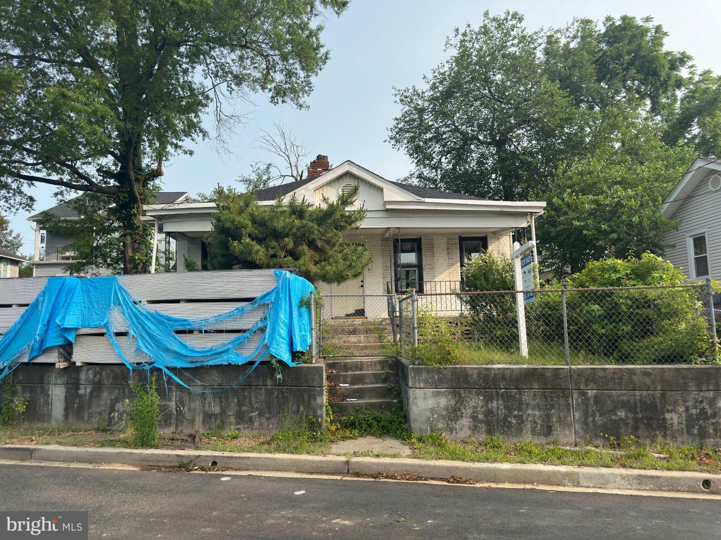 2620 BRENTWOOD RD NE, WASHINGTON, District Of Columbia 20018, 3 Bedrooms Bedrooms, ,1 BathroomBathrooms,Residential,For sale,2620 BRENTWOOD RD NE,DCDC2202932 MLS # DCDC2202932