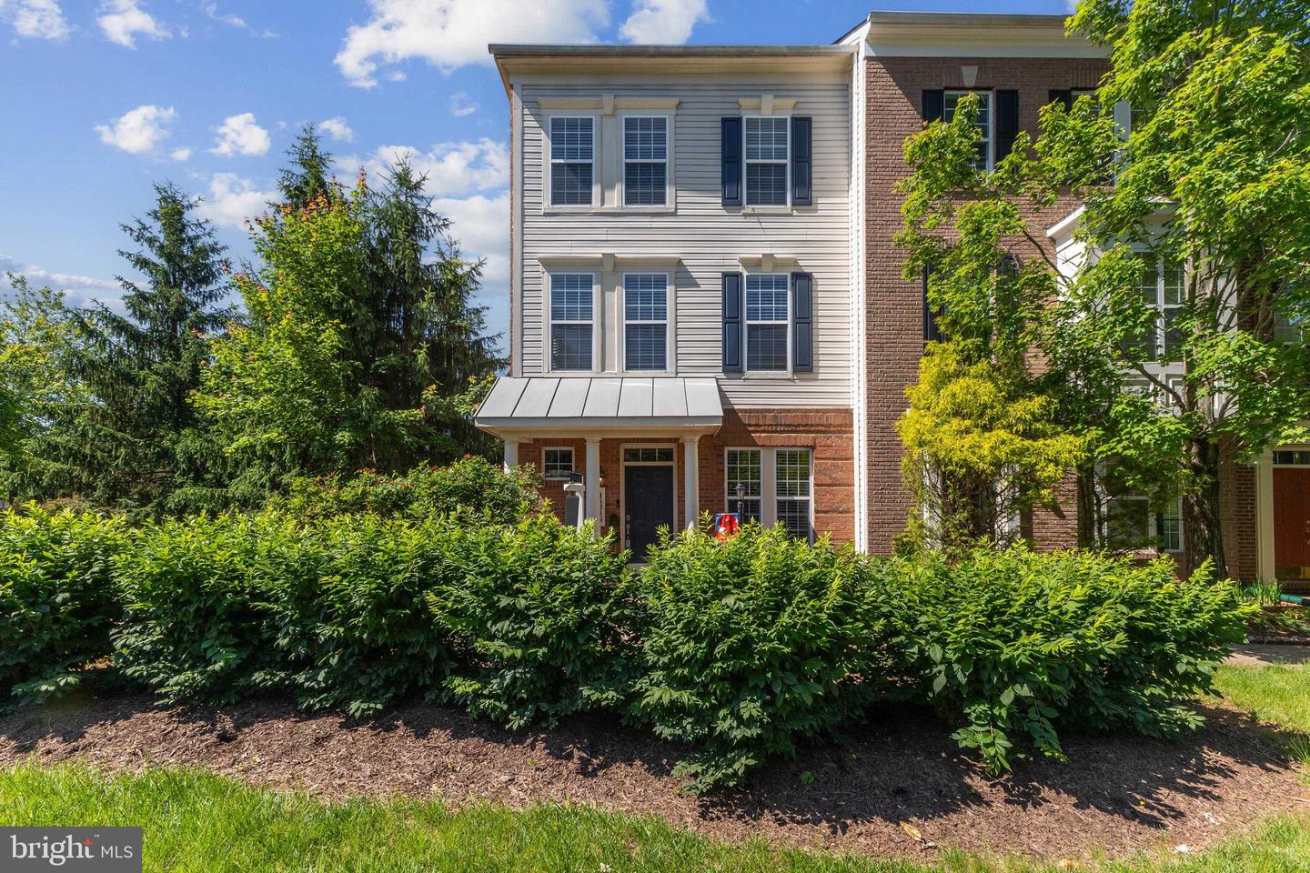 46246 MILTHORN TER, STERLING, Virginia 20165, 3 Bedrooms Bedrooms, ,2 BathroomsBathrooms,Residential,For sale,46246 MILTHORN TER,VALO2098212 MLS # VALO2098212