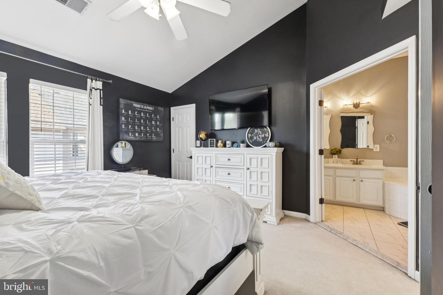 46246 MILTHORN TER, STERLING, Virginia 20165, 3 Bedrooms Bedrooms, ,2 BathroomsBathrooms,Residential,For sale,46246 MILTHORN TER,VALO2098212 MLS # VALO2098212