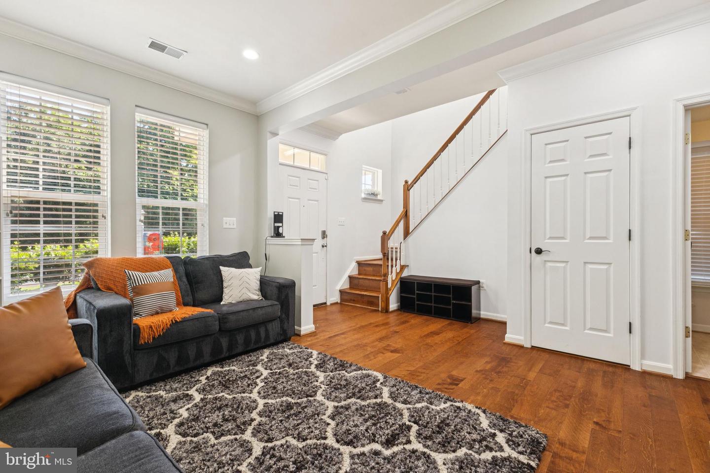 46246 MILTHORN TER, STERLING, Virginia 20165, 3 Bedrooms Bedrooms, ,2 BathroomsBathrooms,Residential,For sale,46246 MILTHORN TER,VALO2098212 MLS # VALO2098212