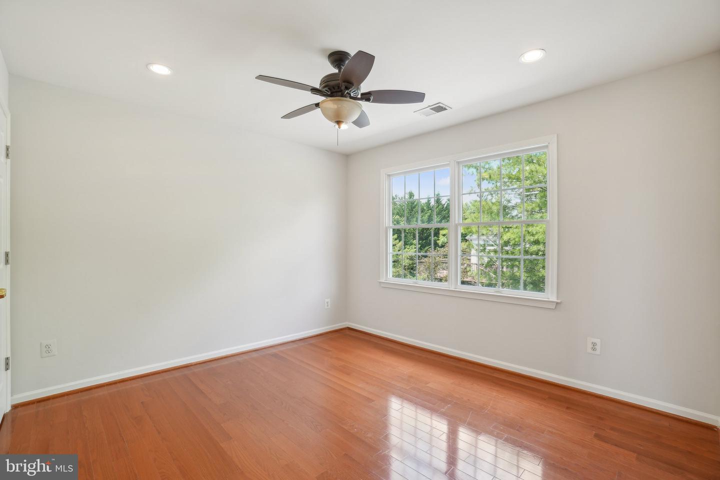 25487 DABNER DR, CHANTILLY, Virginia 20152, 4 Bedrooms Bedrooms, ,3 BathroomsBathrooms,Residential,For sale,25487 DABNER DR,VALO2098214 MLS # VALO2098214