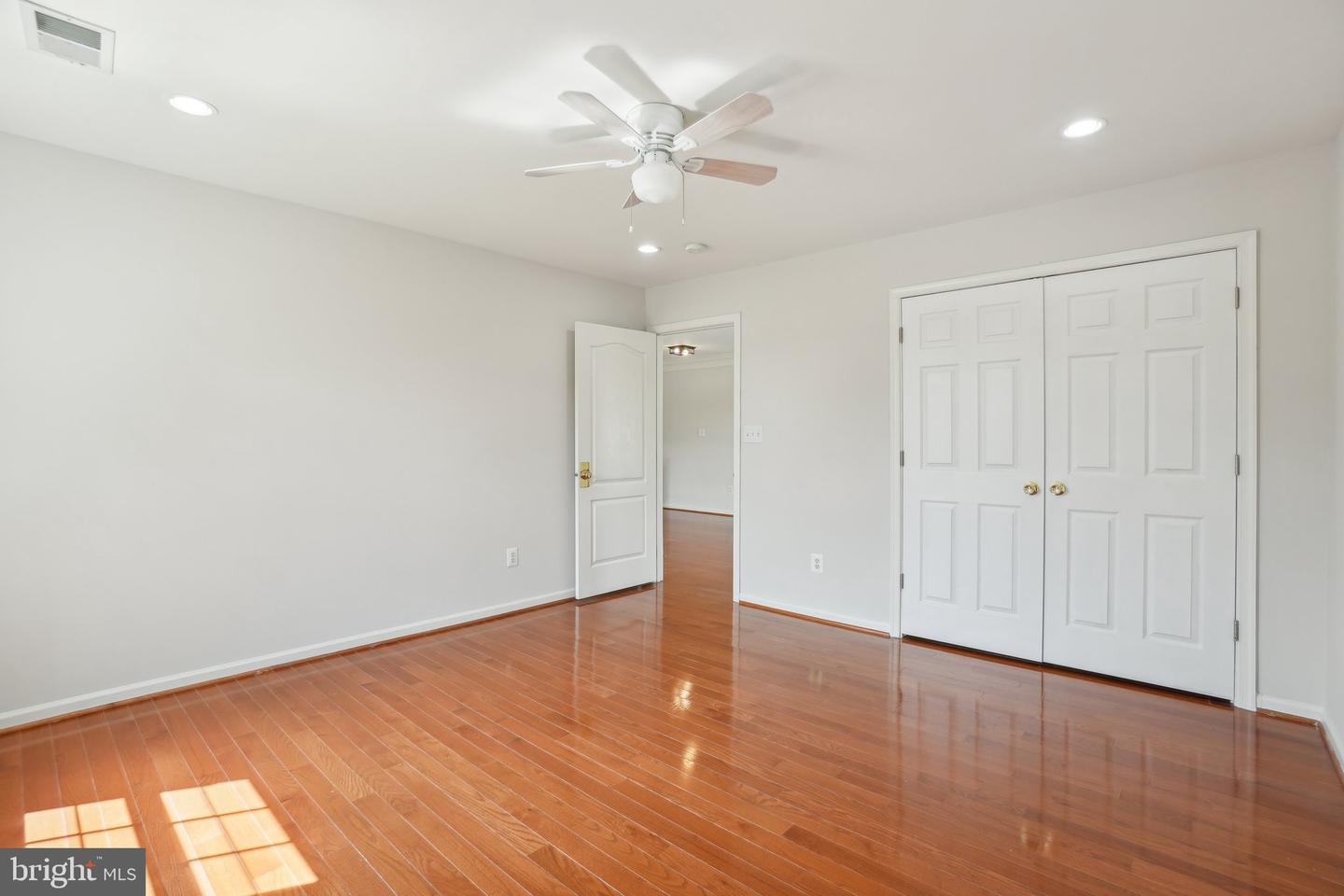 25487 DABNER DR, CHANTILLY, Virginia 20152, 4 Bedrooms Bedrooms, ,3 BathroomsBathrooms,Residential,For sale,25487 DABNER DR,VALO2098214 MLS # VALO2098214