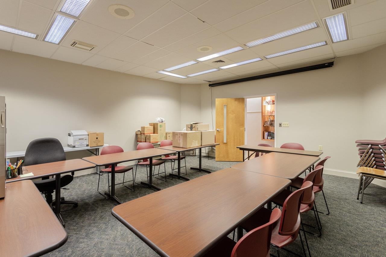 530 NEFF AVE, HARRISONBURG, Virginia 22801, ,Commercial,530 NEFF AVE,665386 MLS # 665386