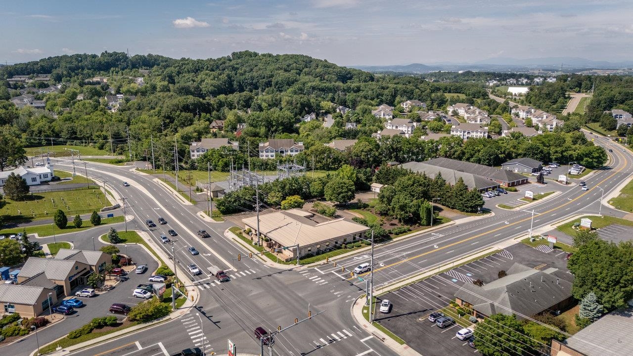 530 NEFF AVE, HARRISONBURG, Virginia 22801, ,Commercial,530 NEFF AVE,665386 MLS # 665386