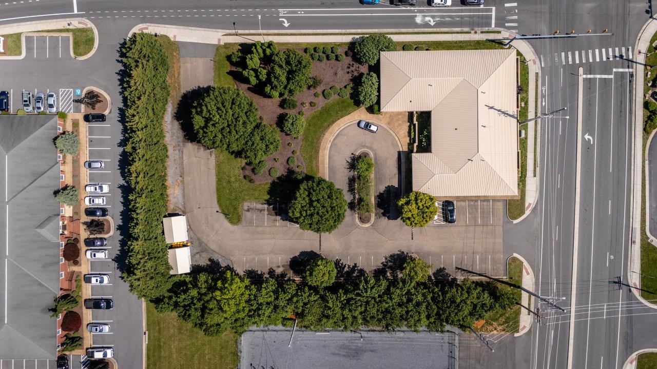 530 NEFF AVE, HARRISONBURG, Virginia 22801, ,Commercial,530 NEFF AVE,665386 MLS # 665386