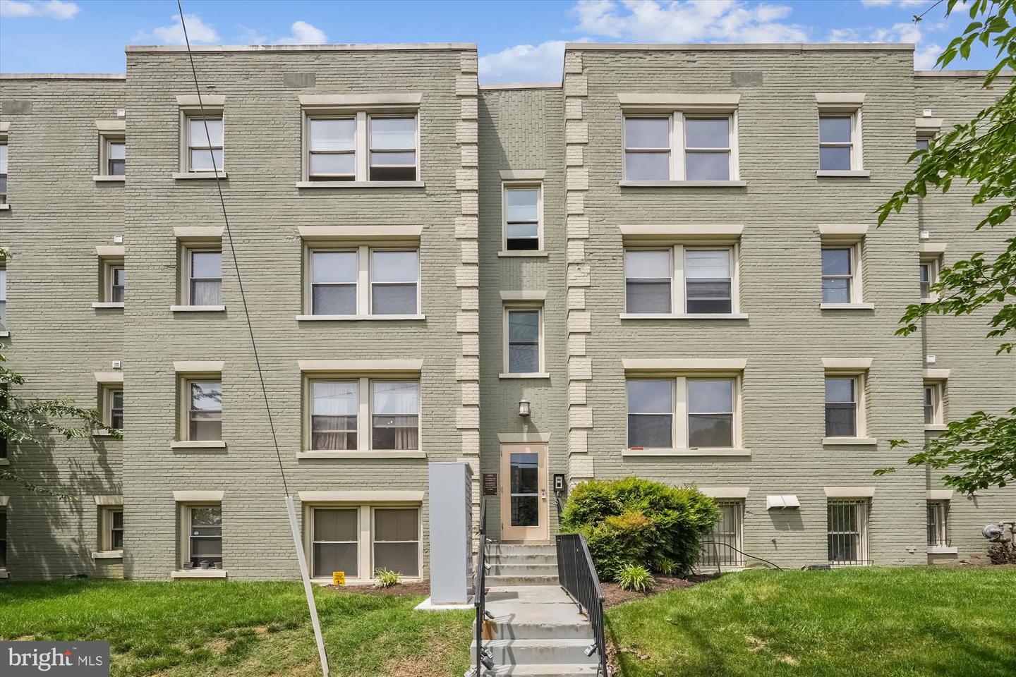 4402 1ST PL NE #11, WASHINGTON, District Of Columbia 20011, 1 Bedroom Bedrooms, ,1 BathroomBathrooms,Residential,For sale,4402 1ST PL NE #11,DCDC2203172 MLS # DCDC2203172