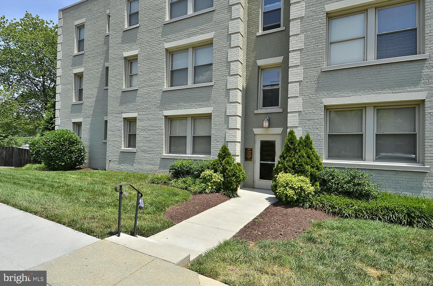 4402 1ST PL NE #11, WASHINGTON, District Of Columbia 20011, 1 Bedroom Bedrooms, ,1 BathroomBathrooms,Residential,For sale,4402 1ST PL NE #11,DCDC2203172 MLS # DCDC2203172