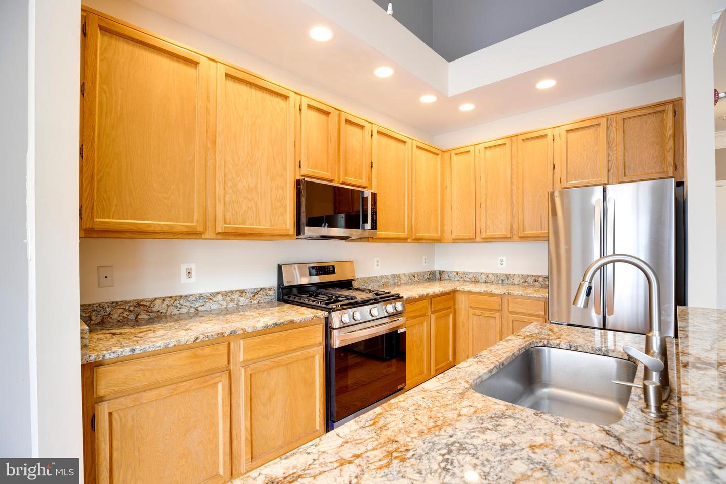6549 GRANGE LN #401, ALEXANDRIA, Virginia 22315, 2 Bedrooms Bedrooms, 2 Rooms Rooms,2 BathroomsBathrooms,Residential,For sale,6549 GRANGE LN #401,VAFX2244166 MLS # VAFX2244166