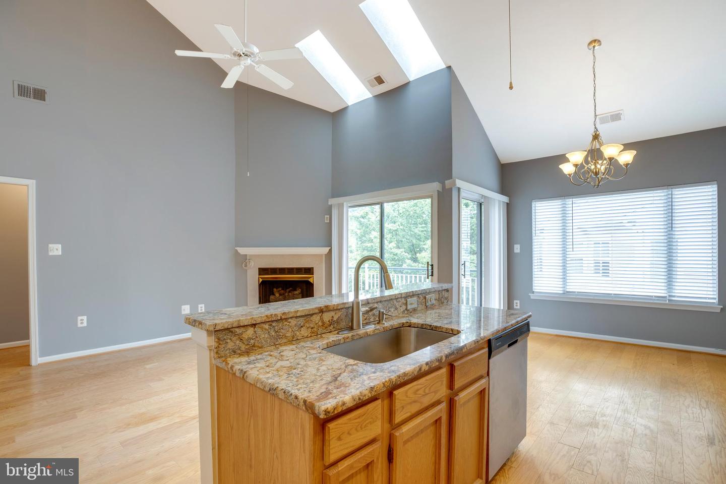 6549 GRANGE LN #401, ALEXANDRIA, Virginia 22315, 2 Bedrooms Bedrooms, 2 Rooms Rooms,2 BathroomsBathrooms,Residential,For sale,6549 GRANGE LN #401,VAFX2244166 MLS # VAFX2244166