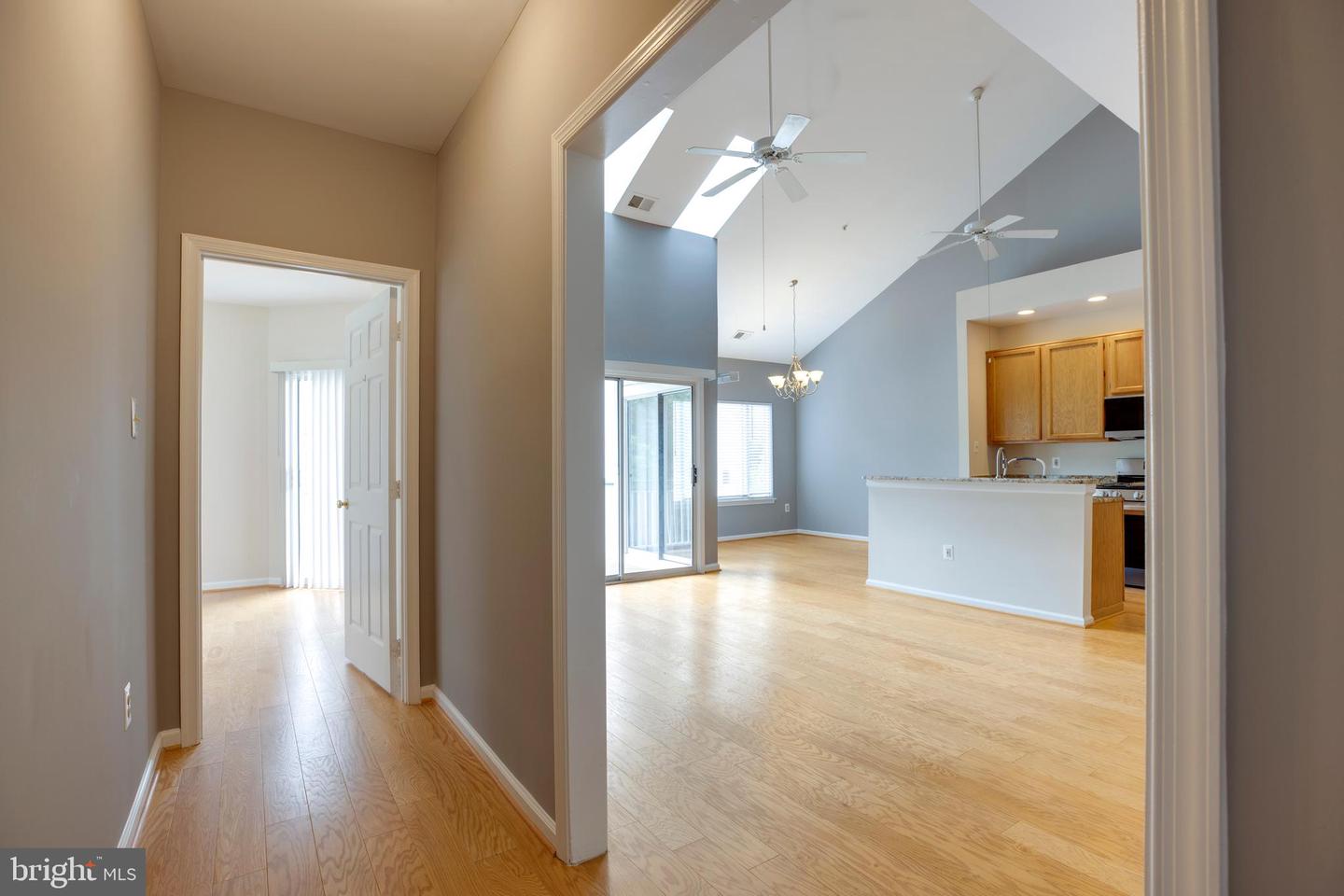 6549 GRANGE LN #401, ALEXANDRIA, Virginia 22315, 2 Bedrooms Bedrooms, 2 Rooms Rooms,2 BathroomsBathrooms,Residential,For sale,6549 GRANGE LN #401,VAFX2244166 MLS # VAFX2244166