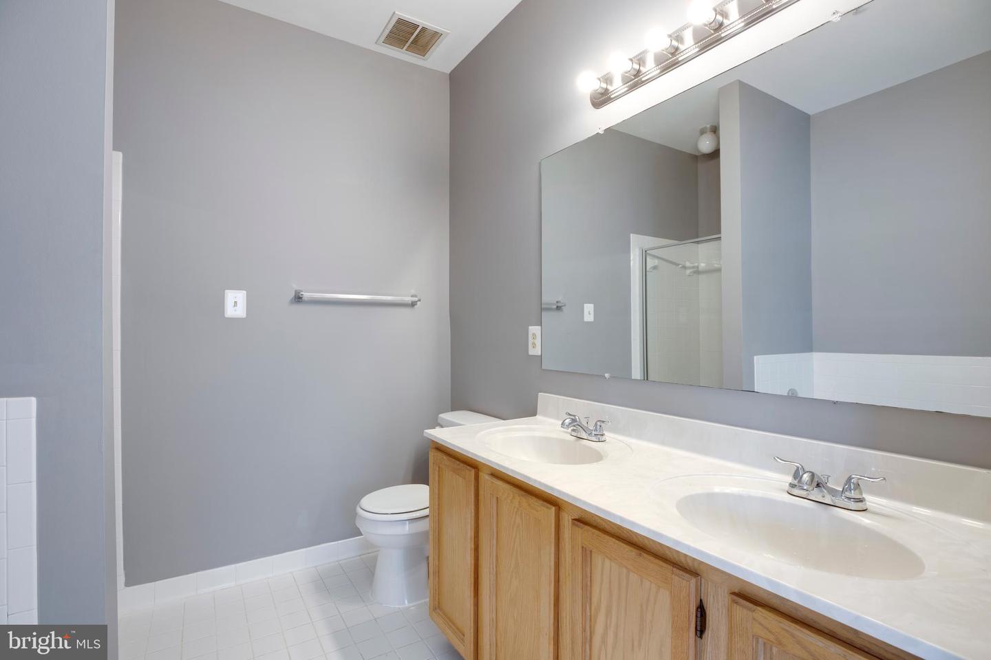 6549 GRANGE LN #401, ALEXANDRIA, Virginia 22315, 2 Bedrooms Bedrooms, 2 Rooms Rooms,2 BathroomsBathrooms,Residential,For sale,6549 GRANGE LN #401,VAFX2244166 MLS # VAFX2244166