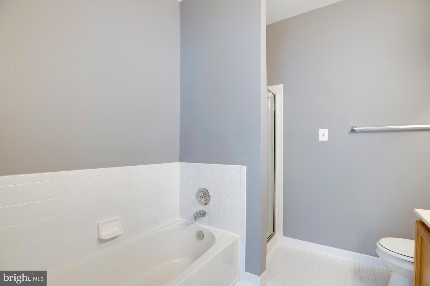 6549 GRANGE LN #401, ALEXANDRIA, Virginia 22315, 2 Bedrooms Bedrooms, 2 Rooms Rooms,2 BathroomsBathrooms,Residential,For sale,6549 GRANGE LN #401,VAFX2244166 MLS # VAFX2244166