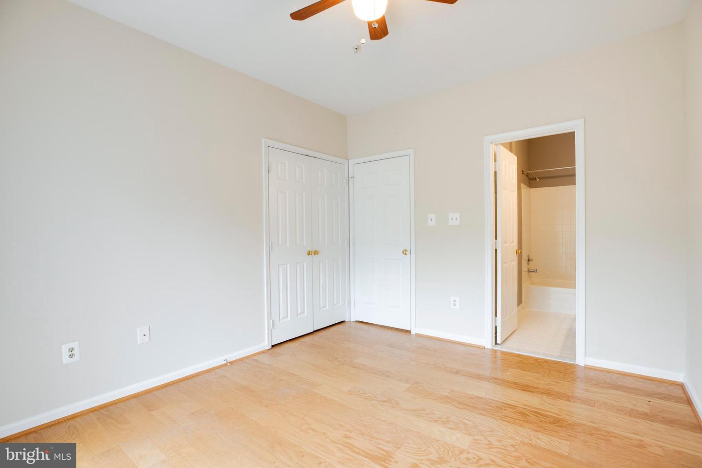 6549 GRANGE LN #401, ALEXANDRIA, Virginia 22315, 2 Bedrooms Bedrooms, 2 Rooms Rooms,2 BathroomsBathrooms,Residential,For sale,6549 GRANGE LN #401,VAFX2244166 MLS # VAFX2244166