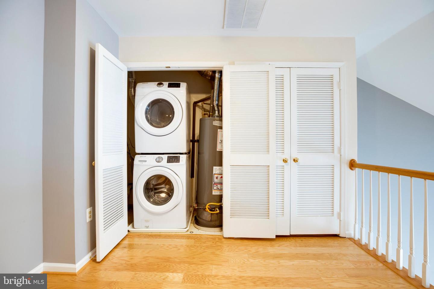 6549 GRANGE LN #401, ALEXANDRIA, Virginia 22315, 2 Bedrooms Bedrooms, 2 Rooms Rooms,2 BathroomsBathrooms,Residential,For sale,6549 GRANGE LN #401,VAFX2244166 MLS # VAFX2244166