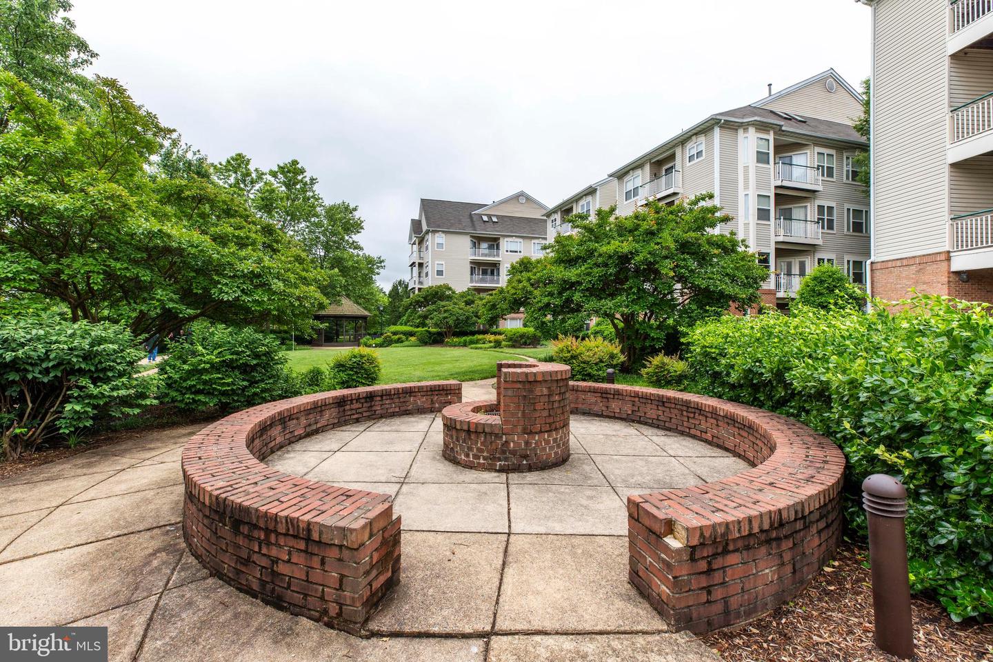 6549 GRANGE LN #401, ALEXANDRIA, Virginia 22315, 2 Bedrooms Bedrooms, 2 Rooms Rooms,2 BathroomsBathrooms,Residential,For sale,6549 GRANGE LN #401,VAFX2244166 MLS # VAFX2244166