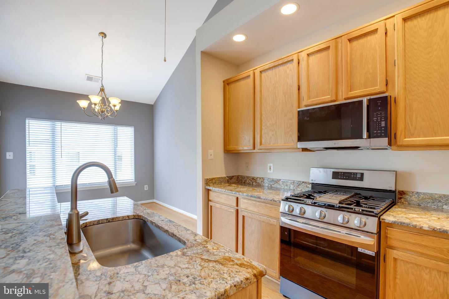 6549 GRANGE LN #401, ALEXANDRIA, Virginia 22315, 2 Bedrooms Bedrooms, 2 Rooms Rooms,2 BathroomsBathrooms,Residential,For sale,6549 GRANGE LN #401,VAFX2244166 MLS # VAFX2244166