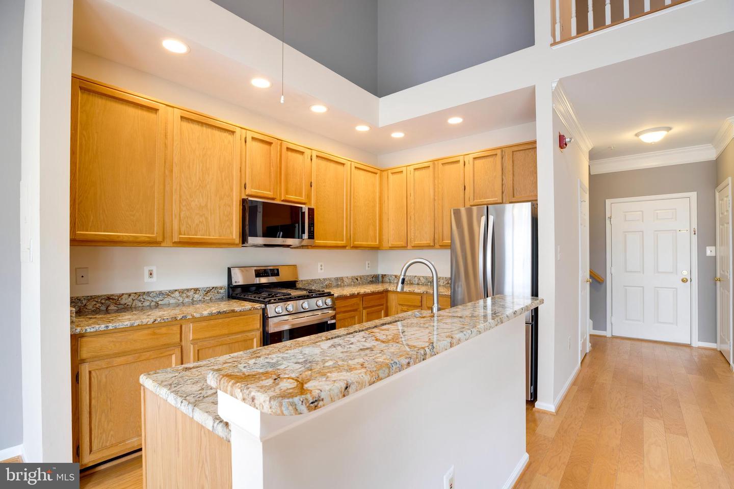 6549 GRANGE LN #401, ALEXANDRIA, Virginia 22315, 2 Bedrooms Bedrooms, 2 Rooms Rooms,2 BathroomsBathrooms,Residential,For sale,6549 GRANGE LN #401,VAFX2244166 MLS # VAFX2244166