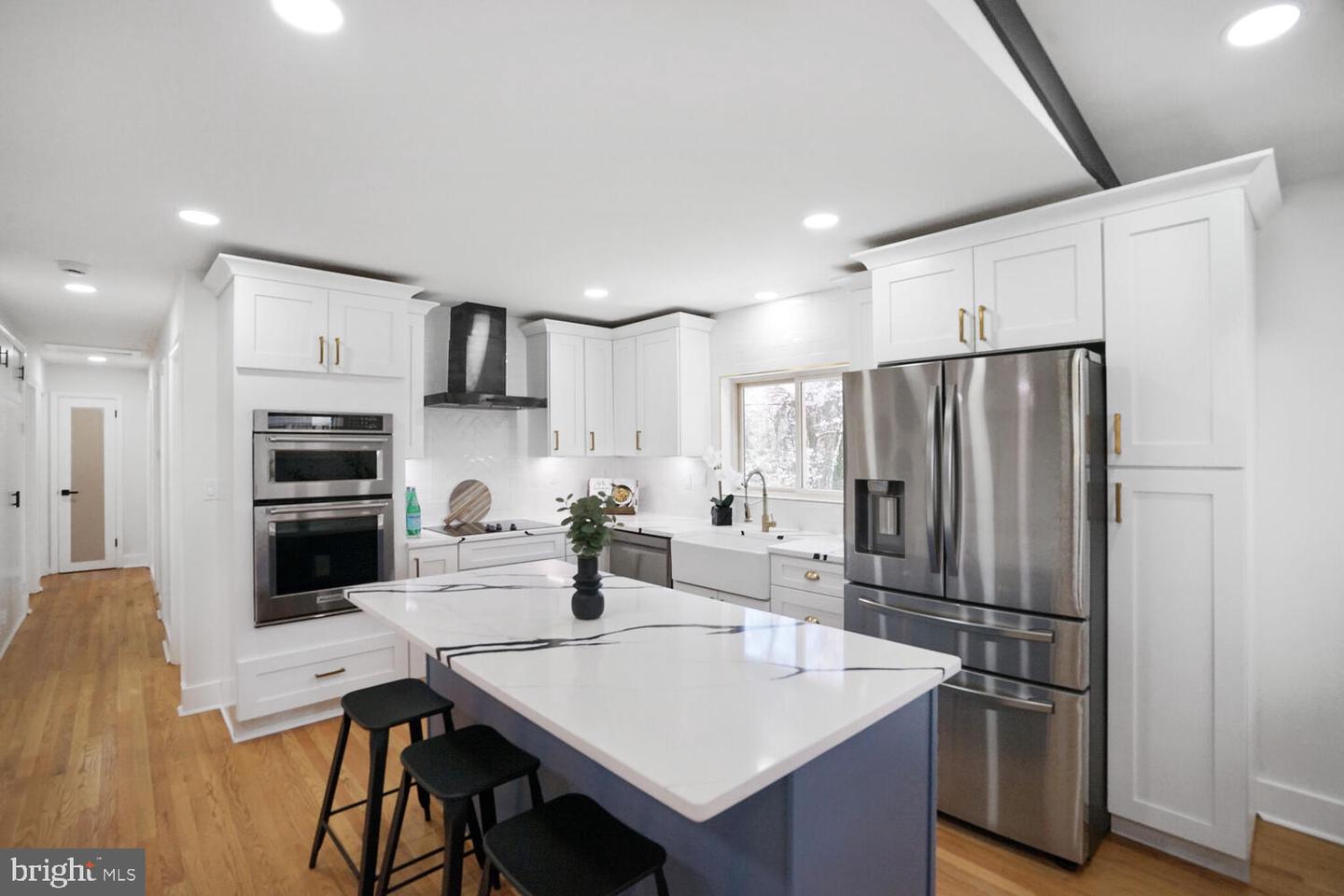 3900 MILLCREEK DR, ANNANDALE, Virginia 22003, 4 Bedrooms Bedrooms, 10 Rooms Rooms,3 BathroomsBathrooms,Residential,For sale,3900 MILLCREEK DR,VAFX2244272 MLS # VAFX2244272