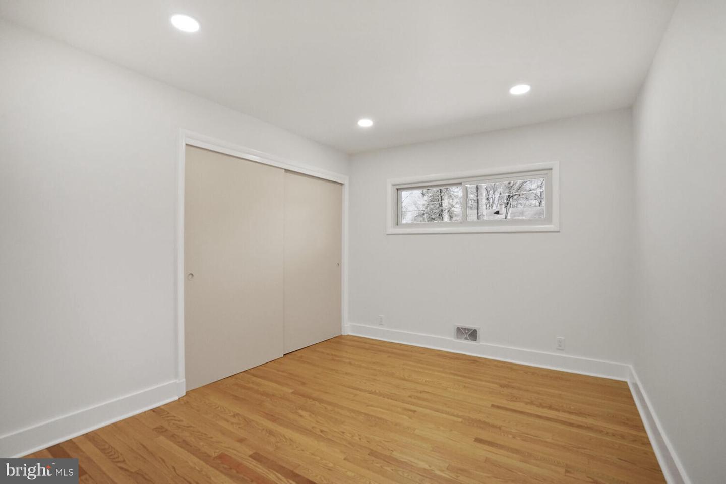 3900 MILLCREEK DR, ANNANDALE, Virginia 22003, 4 Bedrooms Bedrooms, 10 Rooms Rooms,3 BathroomsBathrooms,Residential,For sale,3900 MILLCREEK DR,VAFX2244272 MLS # VAFX2244272