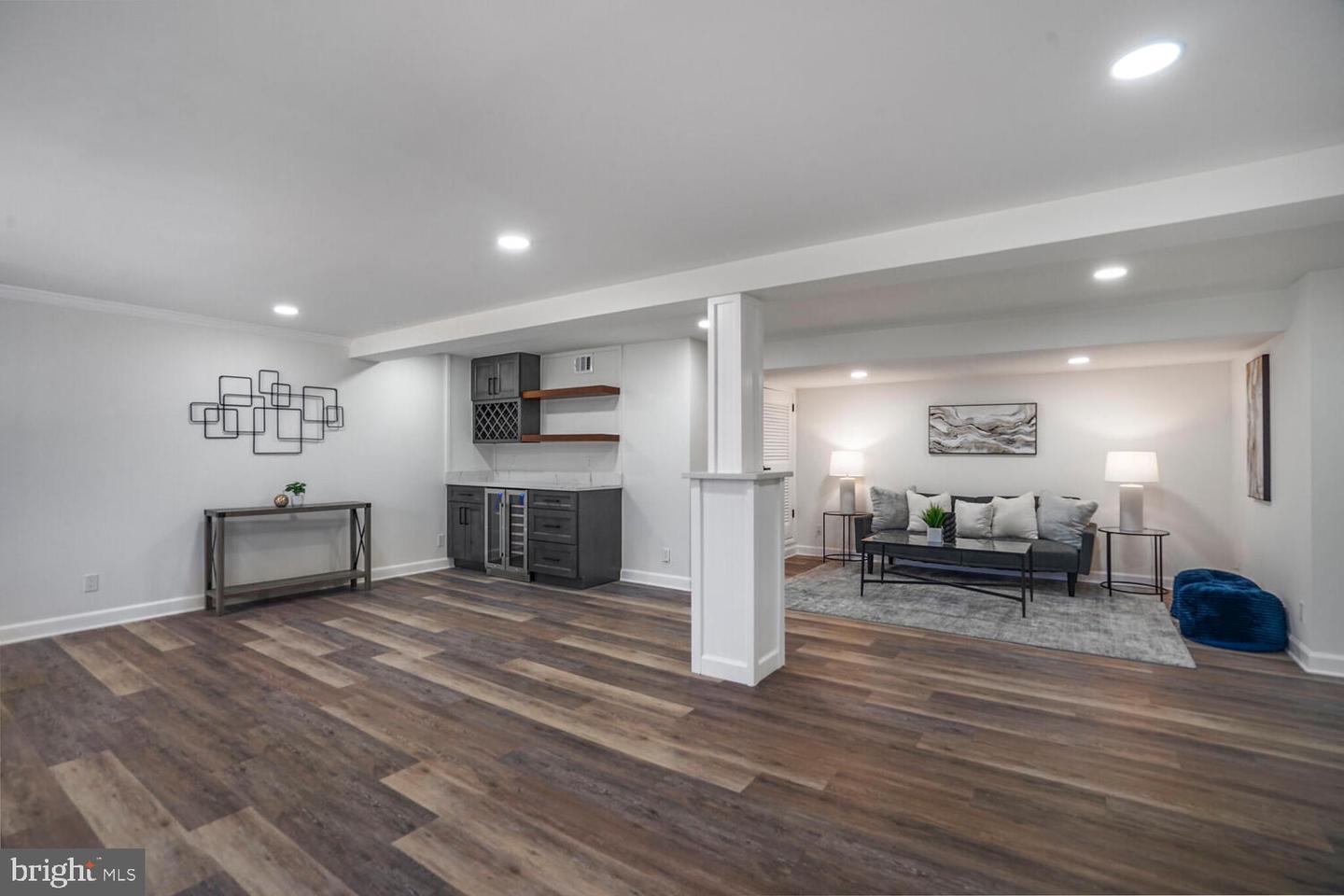 3900 MILLCREEK DR, ANNANDALE, Virginia 22003, 4 Bedrooms Bedrooms, 10 Rooms Rooms,3 BathroomsBathrooms,Residential,For sale,3900 MILLCREEK DR,VAFX2244272 MLS # VAFX2244272