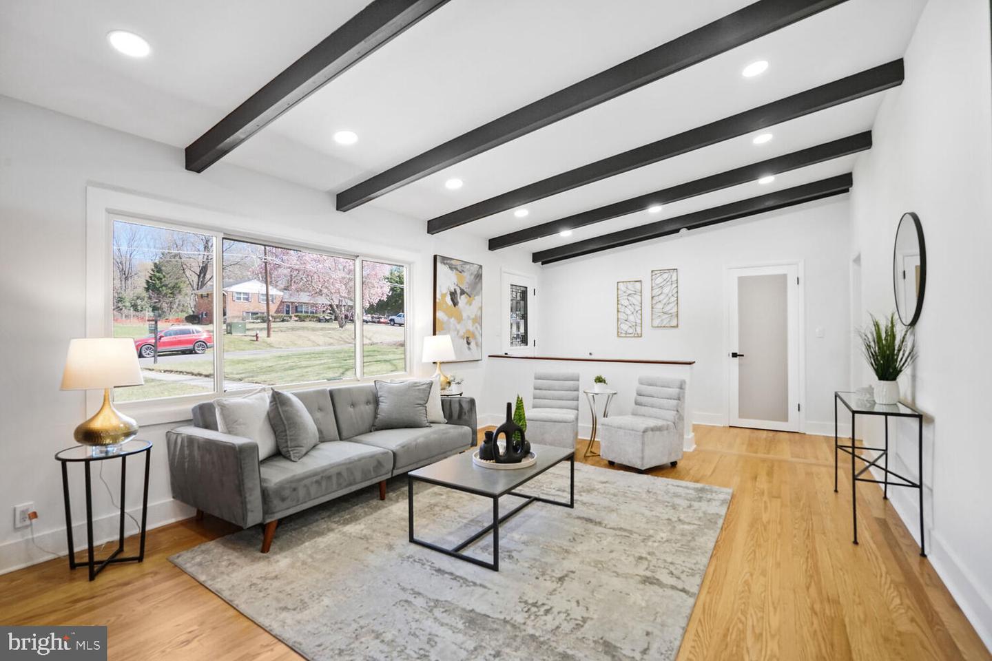 3900 MILLCREEK DR, ANNANDALE, Virginia 22003, 4 Bedrooms Bedrooms, 10 Rooms Rooms,3 BathroomsBathrooms,Residential,For sale,3900 MILLCREEK DR,VAFX2244272 MLS # VAFX2244272
