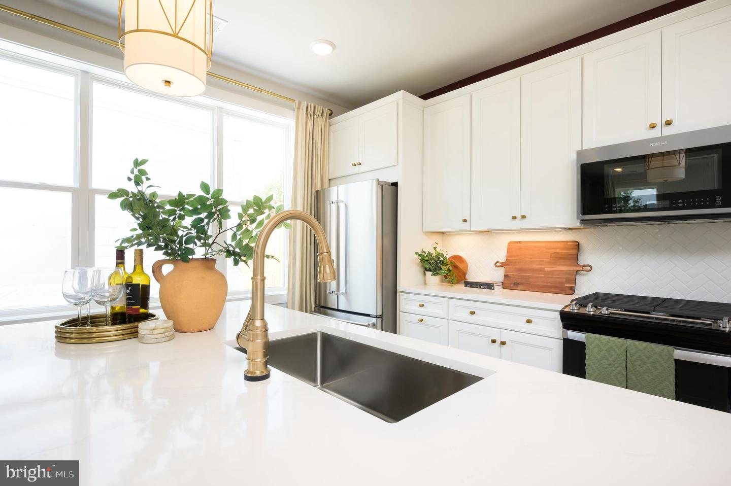 116 PEPPERELL ST, ALEXANDRIA, Virginia 22304, 3 Bedrooms Bedrooms, ,2 BathroomsBathrooms,Residential,For sale,116 PEPPERELL ST,VAAX2045934 MLS # VAAX2045934