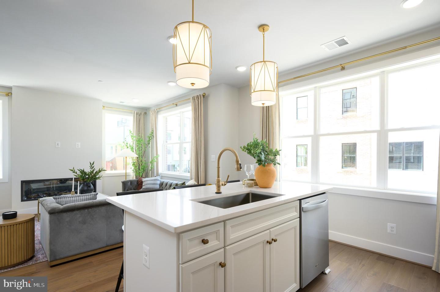 116 PEPPERELL ST, ALEXANDRIA, Virginia 22304, 3 Bedrooms Bedrooms, ,2 BathroomsBathrooms,Residential,For sale,116 PEPPERELL ST,VAAX2045934 MLS # VAAX2045934