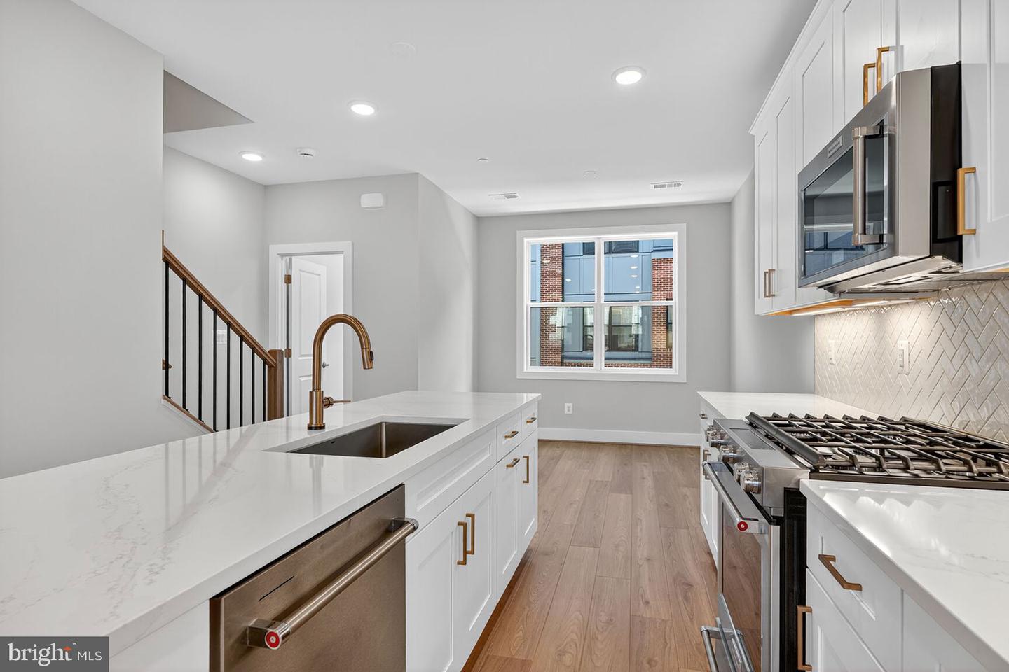 141 SHANNON MEWS, ALEXANDRIA, Virginia 22304, 3 Bedrooms Bedrooms, ,3 BathroomsBathrooms,Residential,For sale,141 SHANNON MEWS,VAAX2046052 MLS # VAAX2046052 141 SHANNON MEWS, ALEXANDRIA, Virginia 22304, 3 Bedrooms Bedrooms, ,3 BathroomsBathrooms,Residential,For sale,141 SHANNON MEWS,VAAX2046052 MLS # VAAX2046052