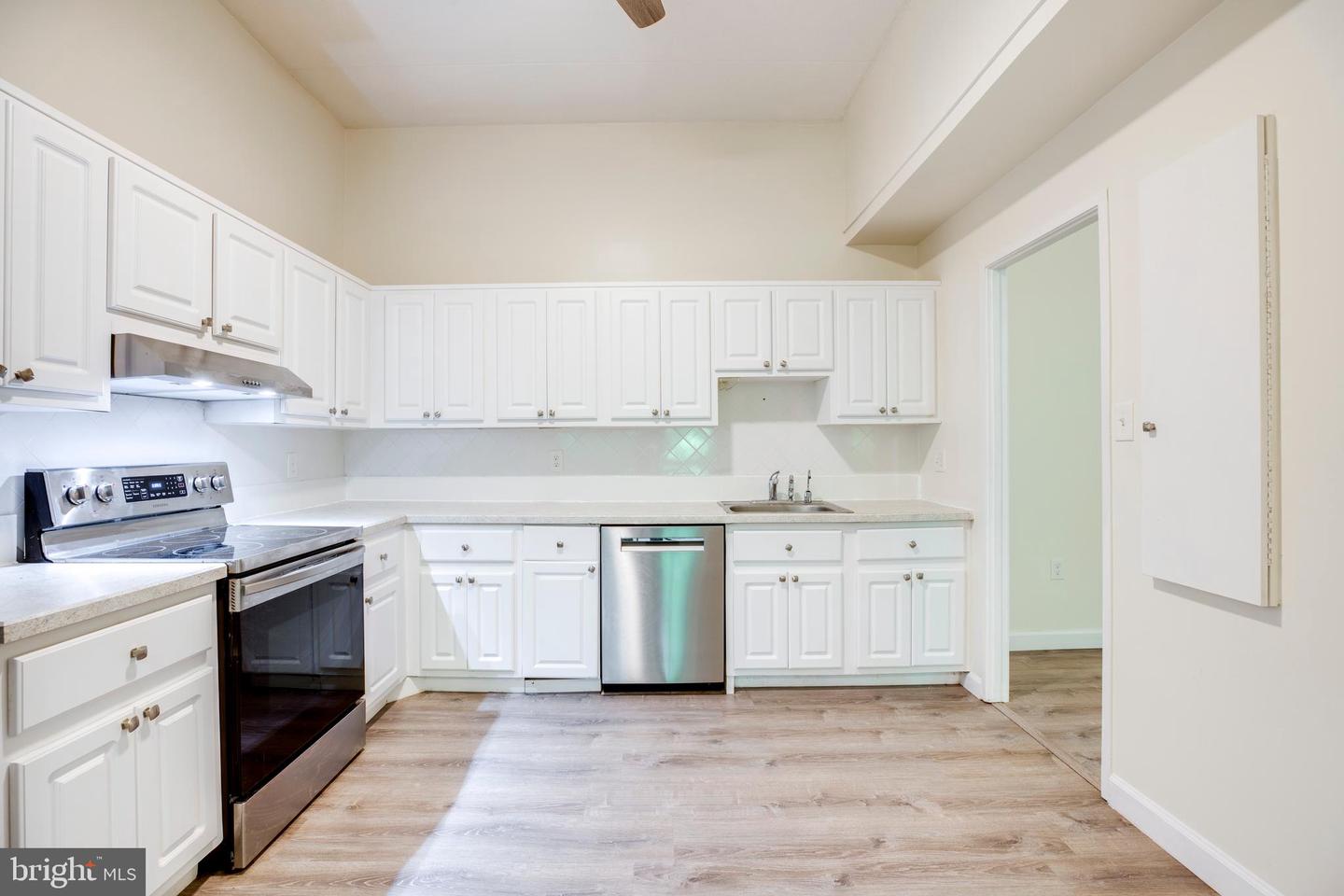 2106 GREEN WATCH WAY #101, RESTON, Virginia 20191, 2 Bedrooms Bedrooms, ,2 BathroomsBathrooms,Residential,For sale,2106 GREEN WATCH WAY #101,VAFX2245048 MLS # VAFX2245048
