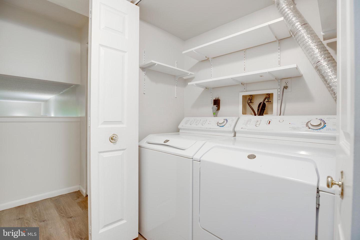 2106 GREEN WATCH WAY #101, RESTON, Virginia 20191, 2 Bedrooms Bedrooms, ,2 BathroomsBathrooms,Residential,For sale,2106 GREEN WATCH WAY #101,VAFX2245048 MLS # VAFX2245048