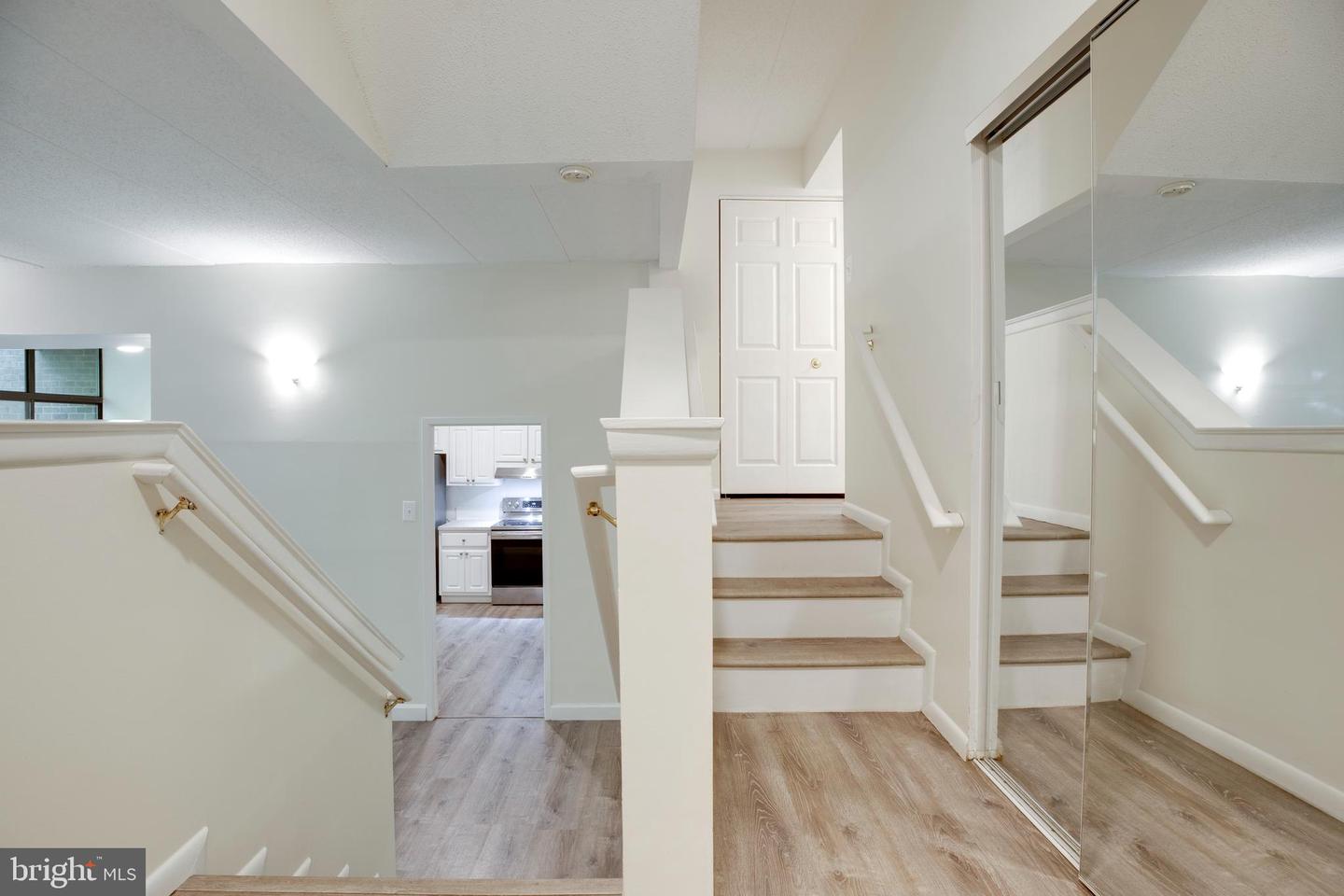 2106 GREEN WATCH WAY #101, RESTON, Virginia 20191, 2 Bedrooms Bedrooms, ,2 BathroomsBathrooms,Residential,For sale,2106 GREEN WATCH WAY #101,VAFX2245048 MLS # VAFX2245048