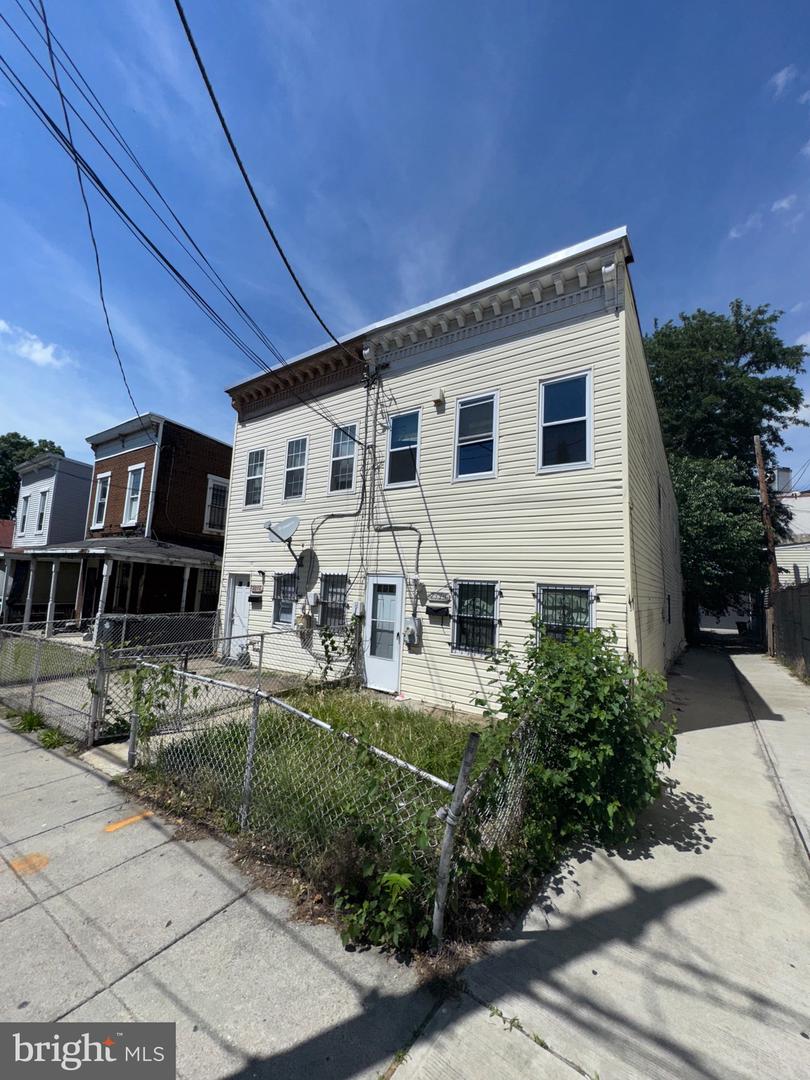 2328 NICHOLSON ST SE, WASHINGTON, District Of Columbia 20020, 3 Bedrooms Bedrooms, ,2 BathroomsBathrooms,Residential,For sale,2328 NICHOLSON ST SE,DCDC2203864 MLS # DCDC2203864