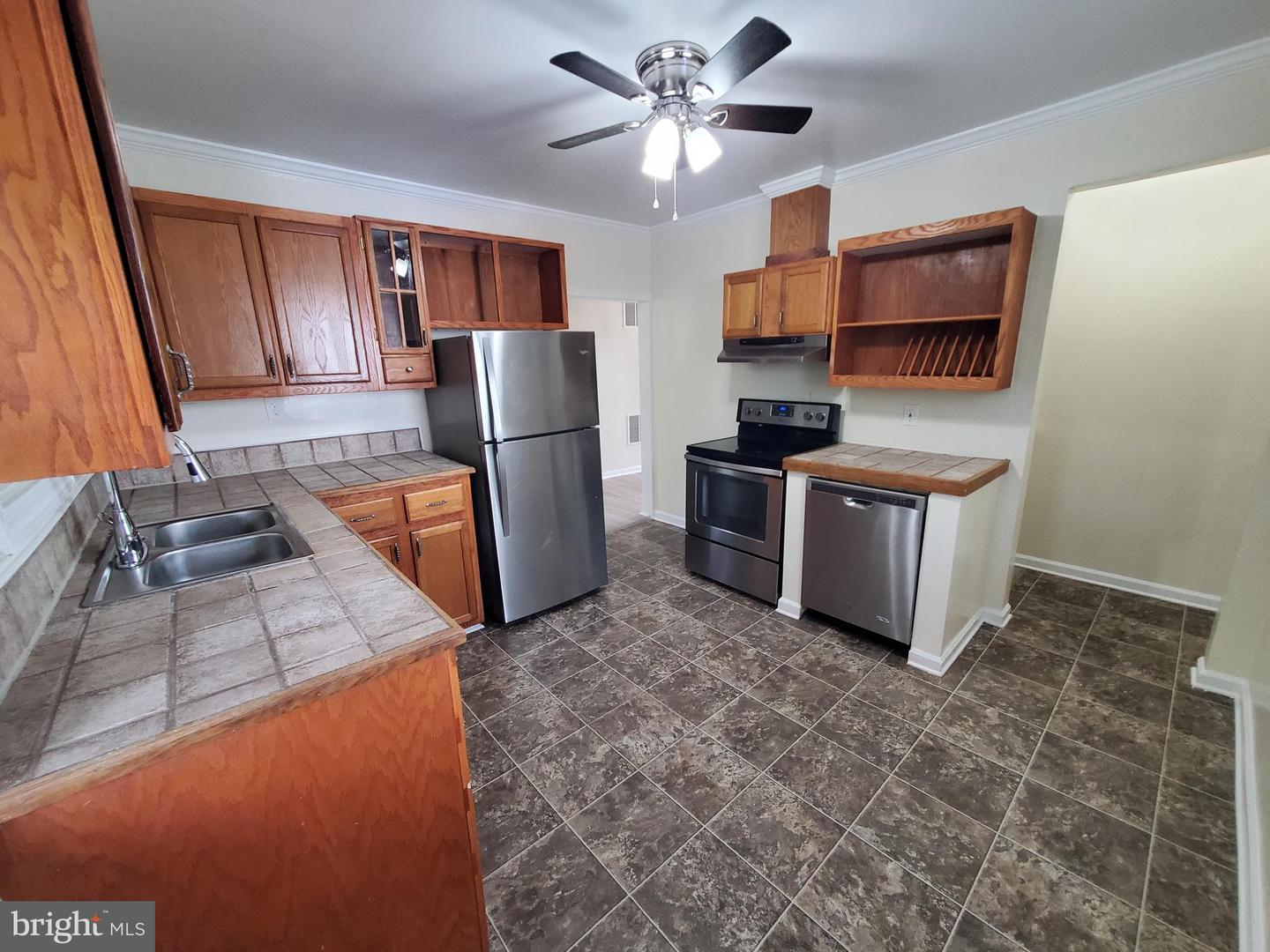 946 FRANKLIN ST, WINCHESTER, Virginia 22601, 3 Bedrooms Bedrooms, 7 Rooms Rooms,1 BathroomBathrooms,Residential,For sale,946 FRANKLIN ST,VAWI2007900 MLS # VAWI2007900
