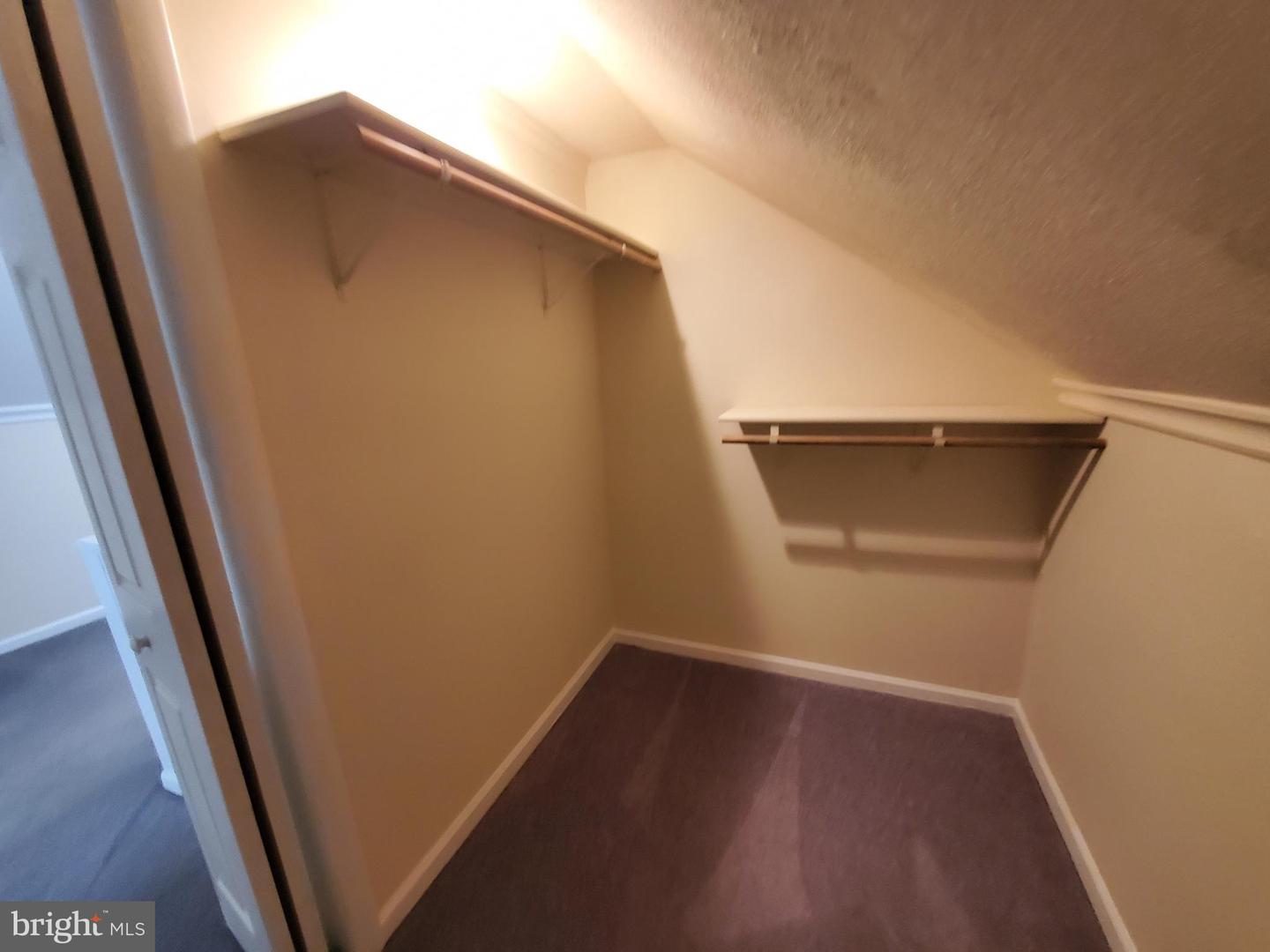 946 FRANKLIN ST, WINCHESTER, Virginia 22601, 3 Bedrooms Bedrooms, 7 Rooms Rooms,1 BathroomBathrooms,Residential,For sale,946 FRANKLIN ST,VAWI2007900 MLS # VAWI2007900