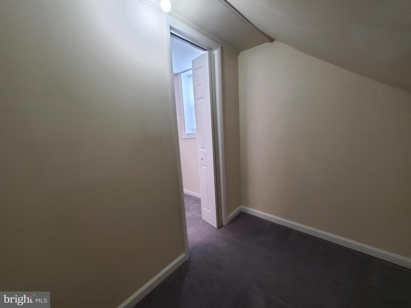 946 FRANKLIN ST, WINCHESTER, Virginia 22601, 3 Bedrooms Bedrooms, 7 Rooms Rooms,1 BathroomBathrooms,Residential,For sale,946 FRANKLIN ST,VAWI2007900 MLS # VAWI2007900