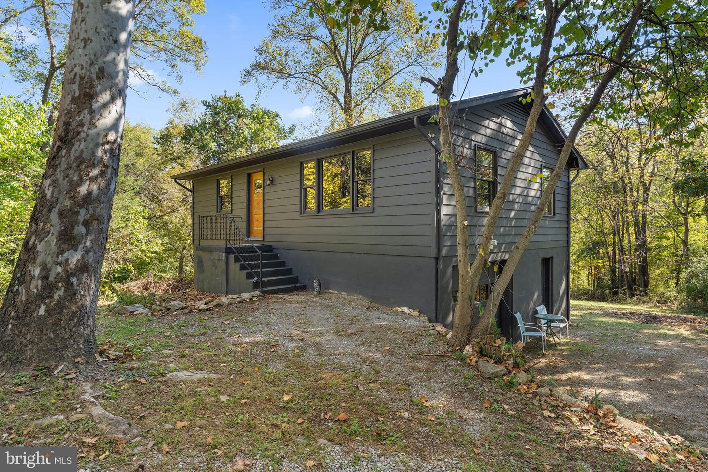 11332 DUTCHMANS CREEK RD, LOVETTSVILLE, Virginia 20180, ,Farm,For sale,11332 DUTCHMANS CREEK RD,VALO2098828 MLS # VALO2098828