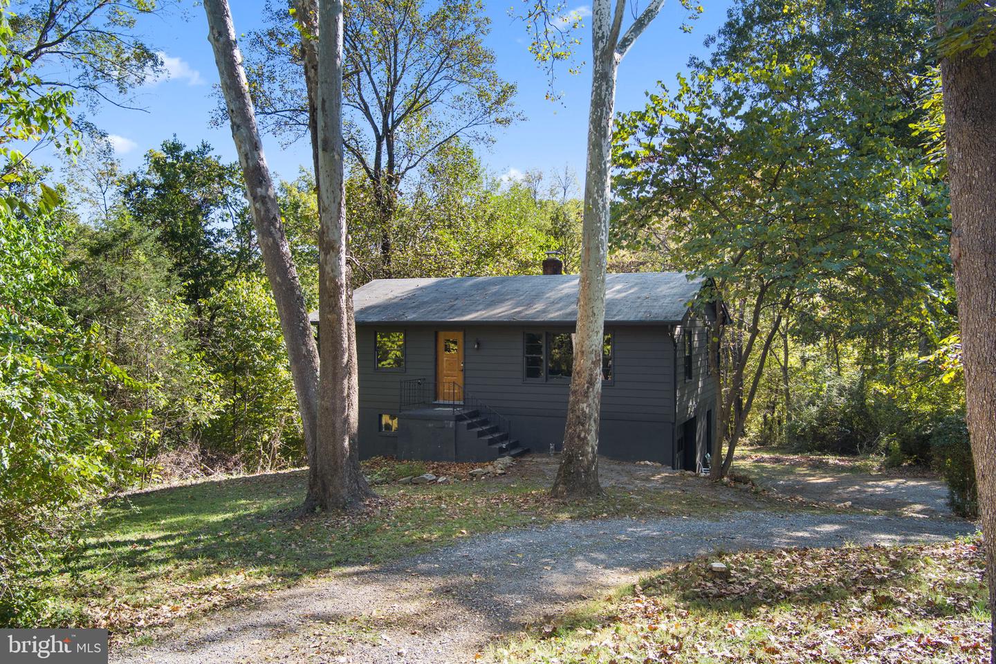 11332 DUTCHMANS CREEK RD, LOVETTSVILLE, Virginia 20180, ,Farm,For sale,11332 DUTCHMANS CREEK RD,VALO2098828 MLS # VALO2098828